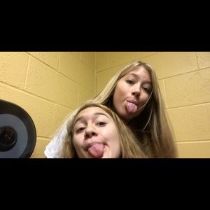 Meet your Posher, Kayla